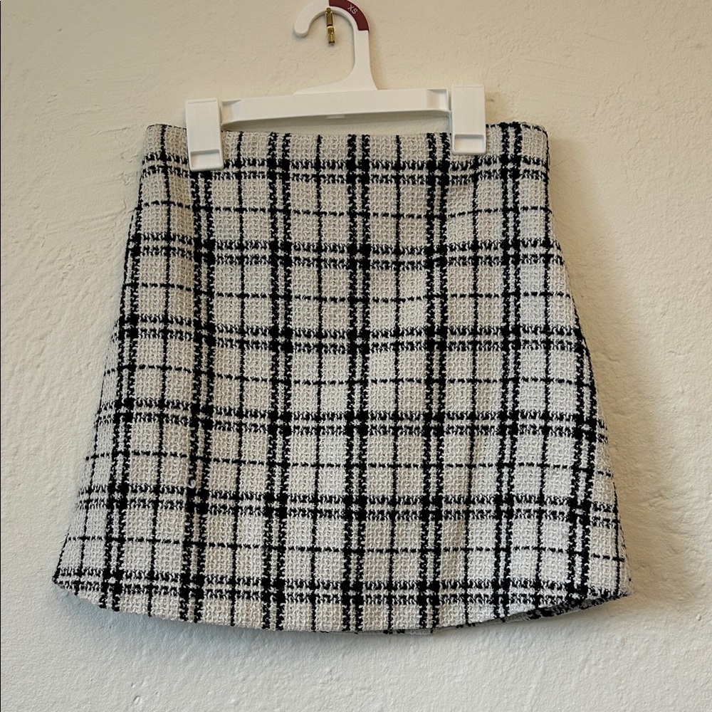 Pink Lily Black & White Plaid Tweed Mini Skirt